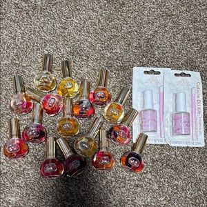 Assorted Cuticle Oil Set with Gold Caps